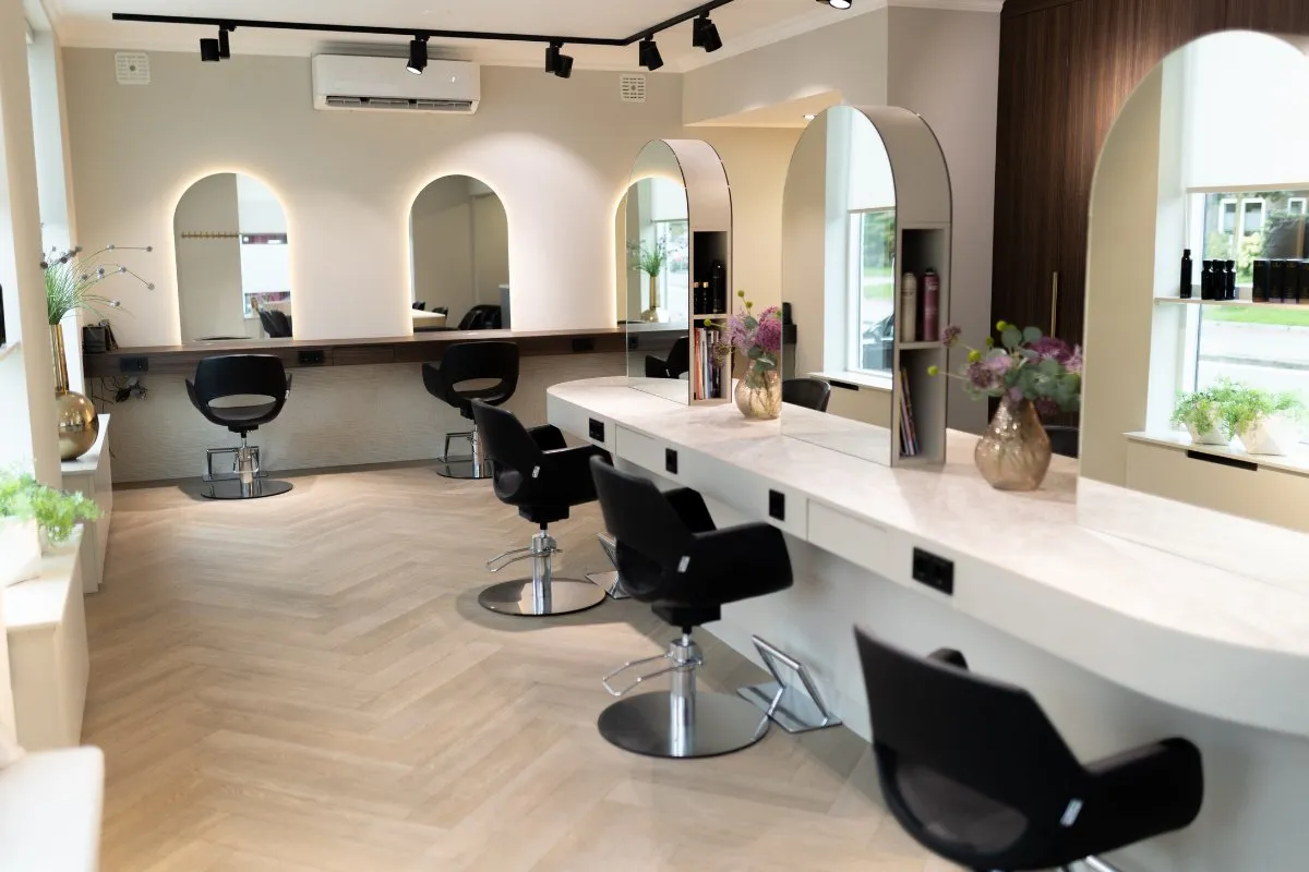 De kappersstudio van Studio Moss